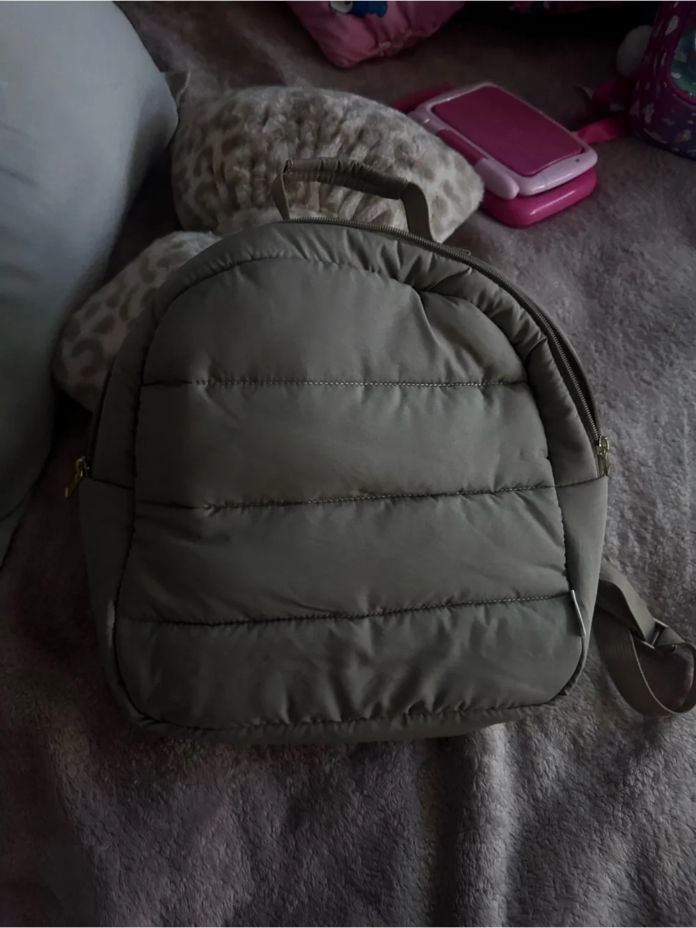 Quilted Puffer Women’s Backpack in Olive